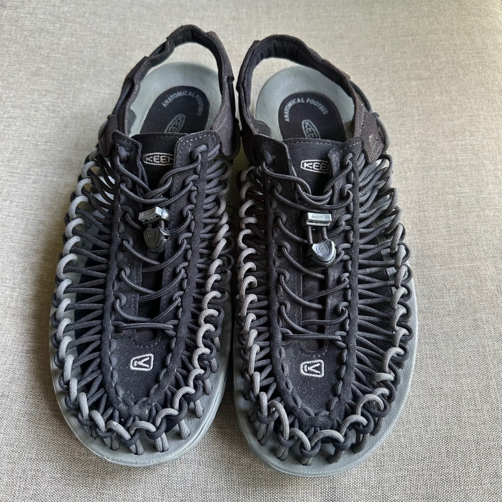 Keen Uneek Sandals Mens 12 Black Grey Cord Outdoor Water Shoes 1013086 - Picture 15 of 16